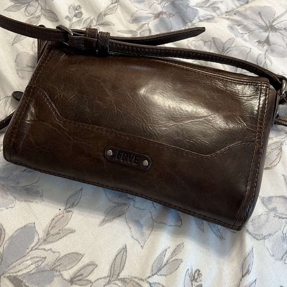 Frye Crossbody | Dark Brown